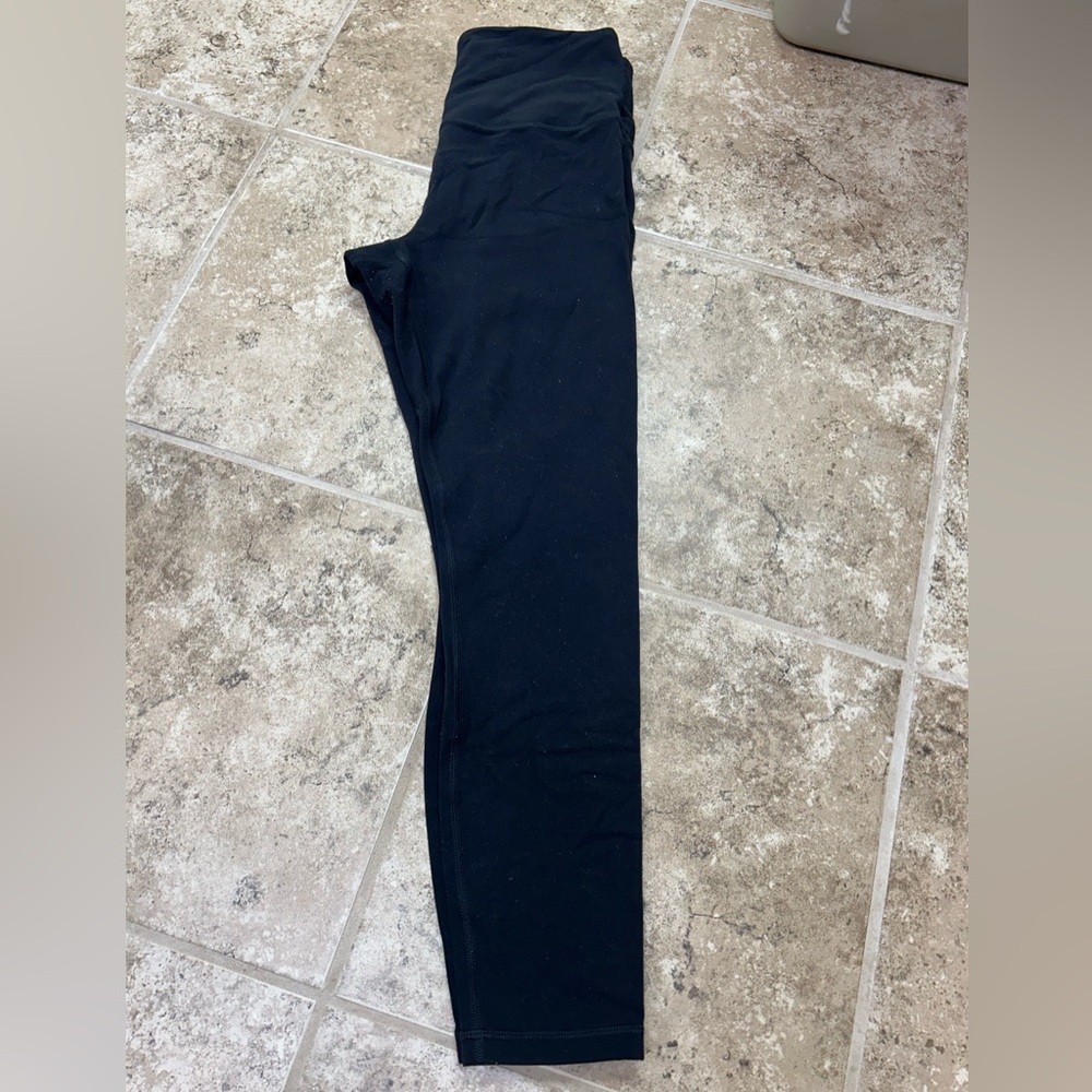 Pre-Loved Athleta Elation Ultra High Rise 7/8 Black Tights